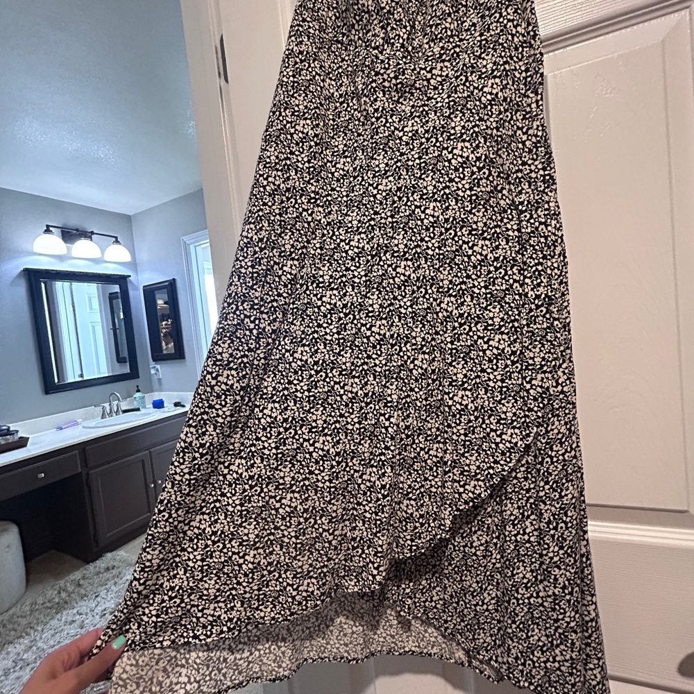 Japna Black and White Floral Maxi Skirt